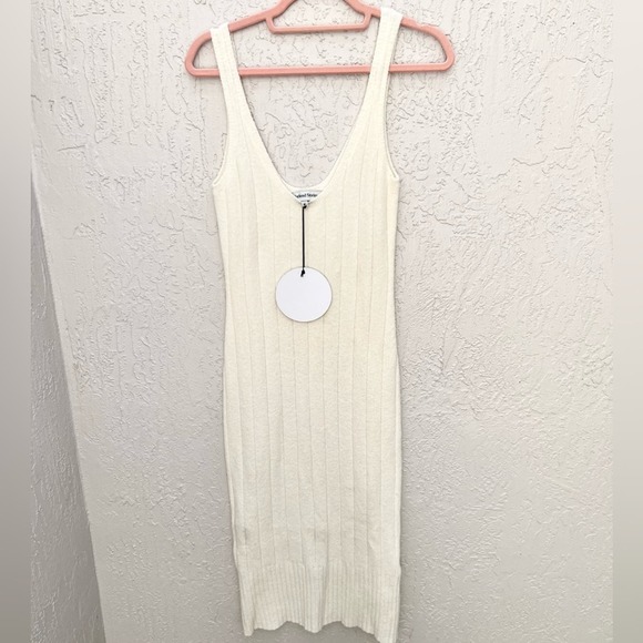 Weekend stories revolve Loreo midi dress cream XXS new with tags - Picture 3 of 7